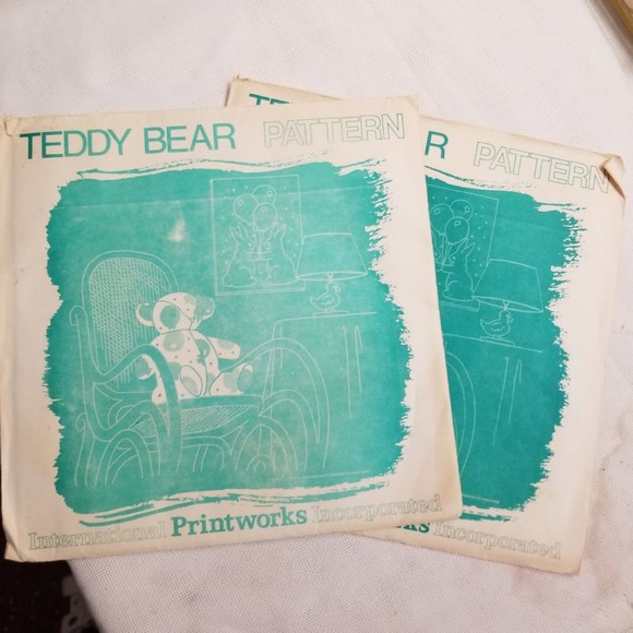 Pair of 1970's Printworks Inc Teddy Bear Patterns Pat040 - Picture 2 of 3